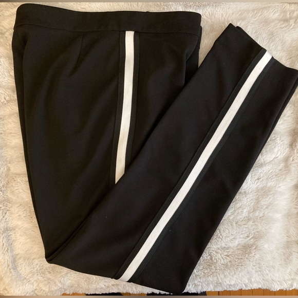 Very Gently Worn CALVIN KLEIN Black Pants with White Stripe, size 8 - Picture 1 of 6